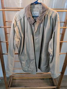 lot 151 image: L.L. Bean Mens XXL Tall Cotton Zip-Up Jacket