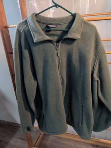 lot 187 image: Lands End Mens Quarter-Zip Fleece Pullover XXL Green