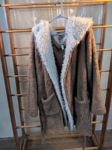 lot 193 image: Honeydew Sherpa Teddy Coat with Faux Fur Trim - Size XLXXL