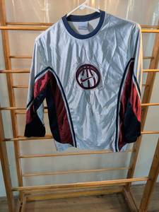 lot 206 image: Nike Basketball Long Sleeve Shooting Shirt with Embroidered Logo