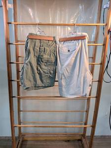 lot 214 image: Mens Cargo Shorts Bundle - Red Head Brand Co. & Roundtree & Yorke