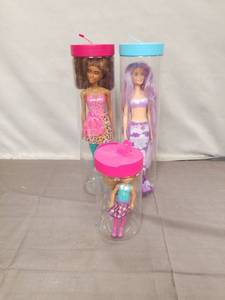 lot 2307 image: LOT OF 3 DOLLS