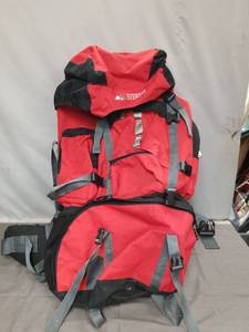 lot 2329 image: Everest Large Hiking Backpack Red Black