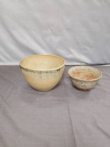lot 2347 image: Stoneware Pottery Mixing Bowl Set of Two