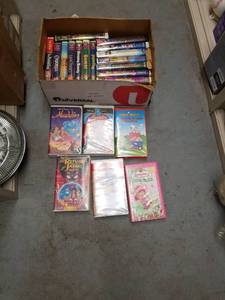 lot 2388 image: Large Lot of Childrens VHS Tapes - Disney and More
