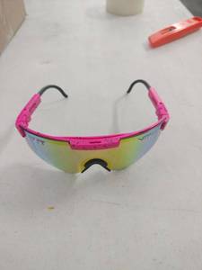lot 25453 image: Pit Viper Originals Sunglasses Miami Nights Pink HDPV Polarized