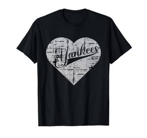 lot 7054 image: Vintage Heart Yankees I Love Yankees First Name Personalized T-Shirt XL