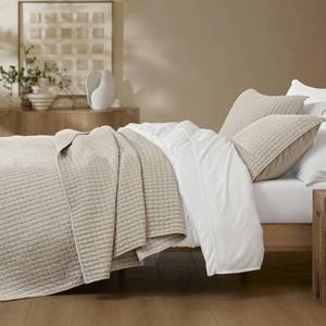 lot 7115 image: Wonderful 100% Cotton Jersey Knit Quilt Set - Breathable & Hypoallergenic Lightweight Apricot Beige Quilt King, 3 Piece Rice Stitched All-Season Use Blanket Bedspread & Coverlet Bedding Set, 104x94