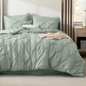 lot 8182 image: Bedsure Full Size Comforter Sets Sage Green - Bed in a Bag Full Size Bedding Set 7 PCS, GentleSoft Bed Set Gift for Family, All Season Down Alternative Comforter with Sheets, Pillowcases & Shams