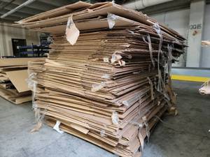 lot 19816 image: Large Lot of Flat Corrugated Cardboard Sheets Gaylords