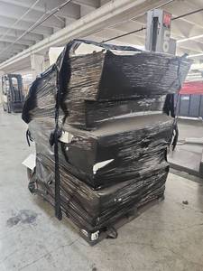 lot 19837 image: 18-Inch Heavy Duty Hand Wrap Stretch Film - 1500 FT Per Roll - Pallet Lot