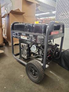lot 19838 image: Briggs & Stratton Storm Responder Portable Generator