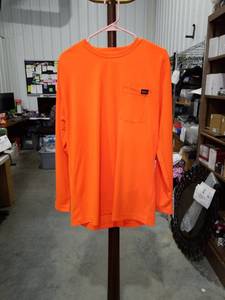 lot 1371 image: Genuine Dickies Long Sleeve High Visibility Orange Pocket T-Shirt Size L