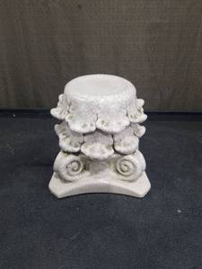 lot 1390 image: White Crackle Glaze Ceramic Ionic Capital Candle Holder