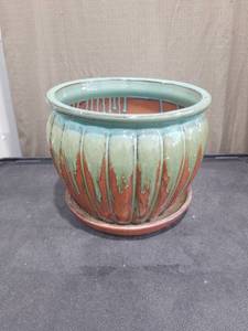 lot 1410 image: Glazed Ceramic Planter with Saucer