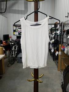 lot 1430 image: Jon & Anna Contemporary White Ribbed Tank Top - Size Medium