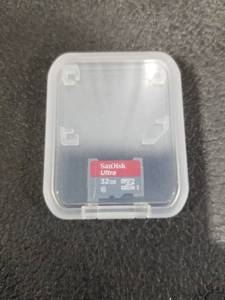 lot 1439 image: SanDisk Ultra 32GB microSD Card with Case