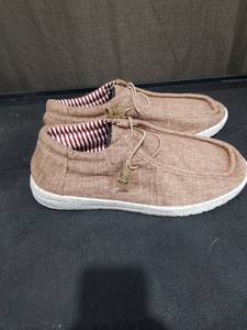 lot 1453 image: Mens Casual Canvas Slip-On Moccasin Shoes Size 10