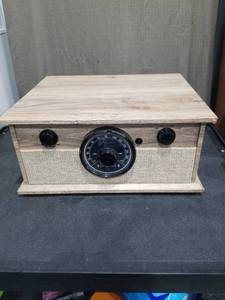 lot 1460 image: Victrola Wood Cabinet Turntable with FM Radio