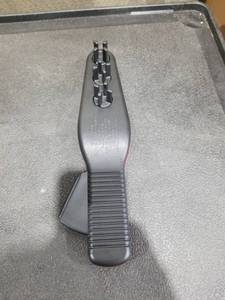 lot 1470 image: CIRRUS Wave Styler - No Heat or Electricity Hair Styling Tool - Texture Waves