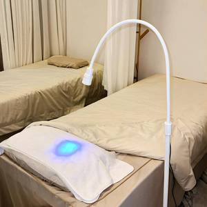 lot 7267 image: $71 12W UV Lash Light with Foot Pedal, Adjustable, White