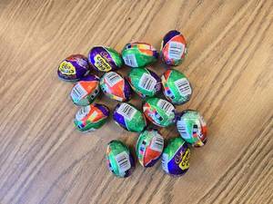 lot 7287 image: 15 Pack Fullsize Cadbury Creme Eggs