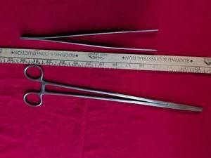 lot 3 image: Surgical Instruments Set - Forceps and Tweezers