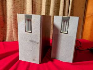 lot 79 image: Philips MCD139 Speaker System Pair