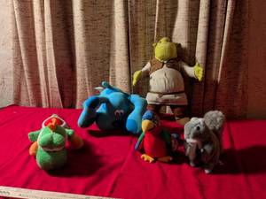 lot 102 image: Mixed Plush Toy Lot - Shrek, Blues Clues, Yoshi, Ty Beanie Baby Parrot & Koala