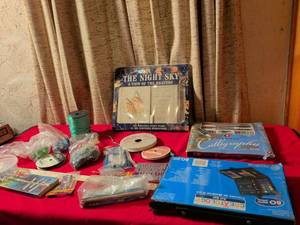 lot 105 image: Mixed Arts & Crafts Lot with Night Sky Book Set and Calligraphy Kit