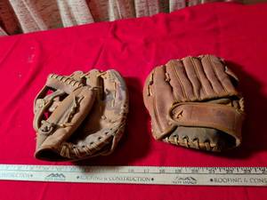 lot 116 image: Lot of 4 Leather Baseball Gloves - Ted Williams Sears & Sport Craft