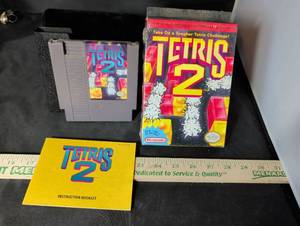 lot 162 image: Tetris 2 NES Complete in Box