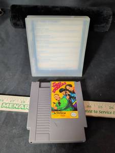 lot 170 image: The Three Stooges NES Cartridge with Case