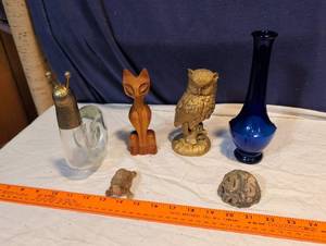 lot 220 image: Collection of Decorative Figurines and Collectibles