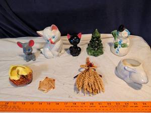 lot 235 image: Mixed Ceramic Figurine and Decor Lot