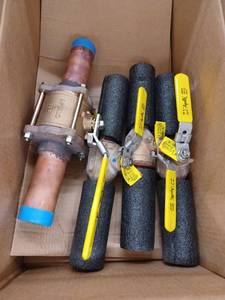 lot 67785 image: Apollo Water Access Valve, 4 Count, (2 Different Sizes)