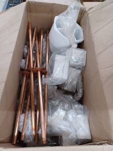 lot 67815 image: Miscellaneous Box Of Items