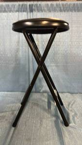lot 2036 image: PEAKFORM Vinyl Padded Folding Stool Set