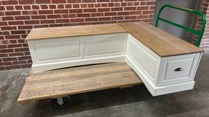 lot 8021 image: White Corner Storage Bench with Drawers and Wood Top