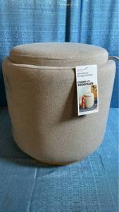lot 8024 image: Room Essentials Upholstered Storage Ottoman