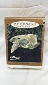 lot 56 image: Hallmark Keepsake Magic Ornament Star Trek The Next Generation Romulan Warbird with Light