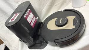 Shark AI Laser Navigation Robot Vacuum with Auto-Empty Base
