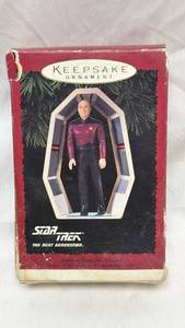 lot 136 image: Hallmark Keepsake Ornament Captain Jean-Luc Picard Star Trek The Next Generation 1995