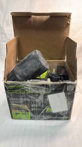 lot 158 image: Greenworks 24V Cordless Orbital Sander OSF106 with 2Ah Battery and Charger