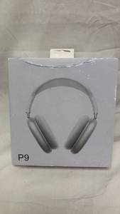 lot 206 image: P9 Wireless Bluetooth Over-Ear Headphones