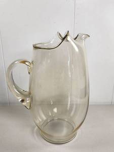 lot 93 image: Clear Glass Ice Stopper Pitcher