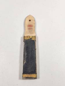 lot 147 image: Post 3000 Abrasive Sharpening Paddle