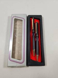 lot 151 image: Black and Gold Pen and Pencil Writing Set in Gift Box