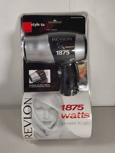 lot 163 image: Revlon Style To Go 1875W Mini Travel Hair Dryer RV476C