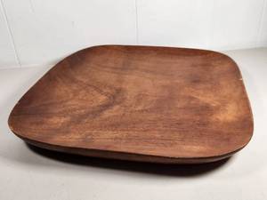 lot 173 image: Pantalcraft Taverneau Wood Tray Handmade in Haiti No. 3636